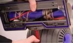 Πώς να επαναφέρετε το πέλμα της βούρτσας  Dyson Small Ball